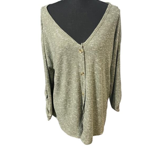 Absolutely Famous Jersey button down v-neck tunic - Picture 2 of 6